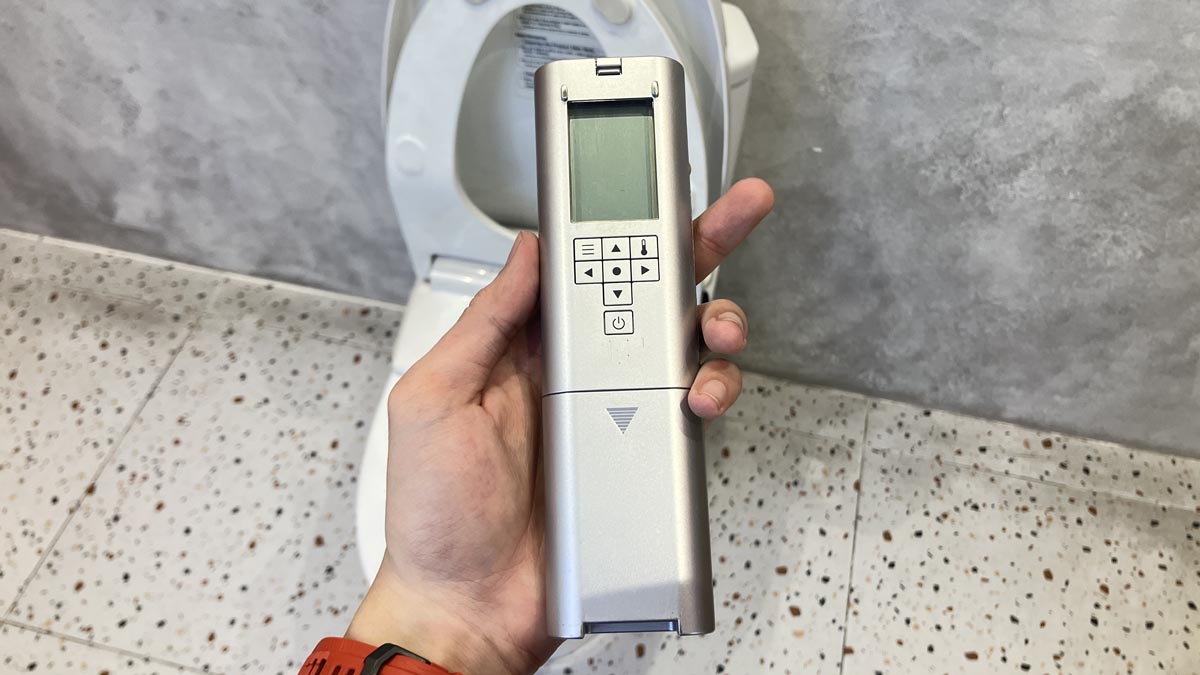 Bồn cầu TOTO CS838DW11 2 khối nắp điện tử Washlet S7 TCF4911Z