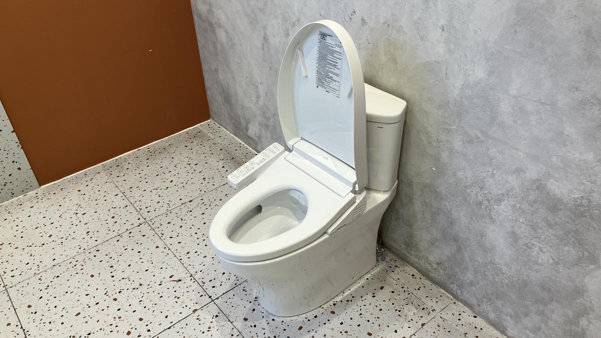 Bồn cầu TOTO CS838DW24 2 khối nắp điện tử Washlet S2 TCF33461GAA
