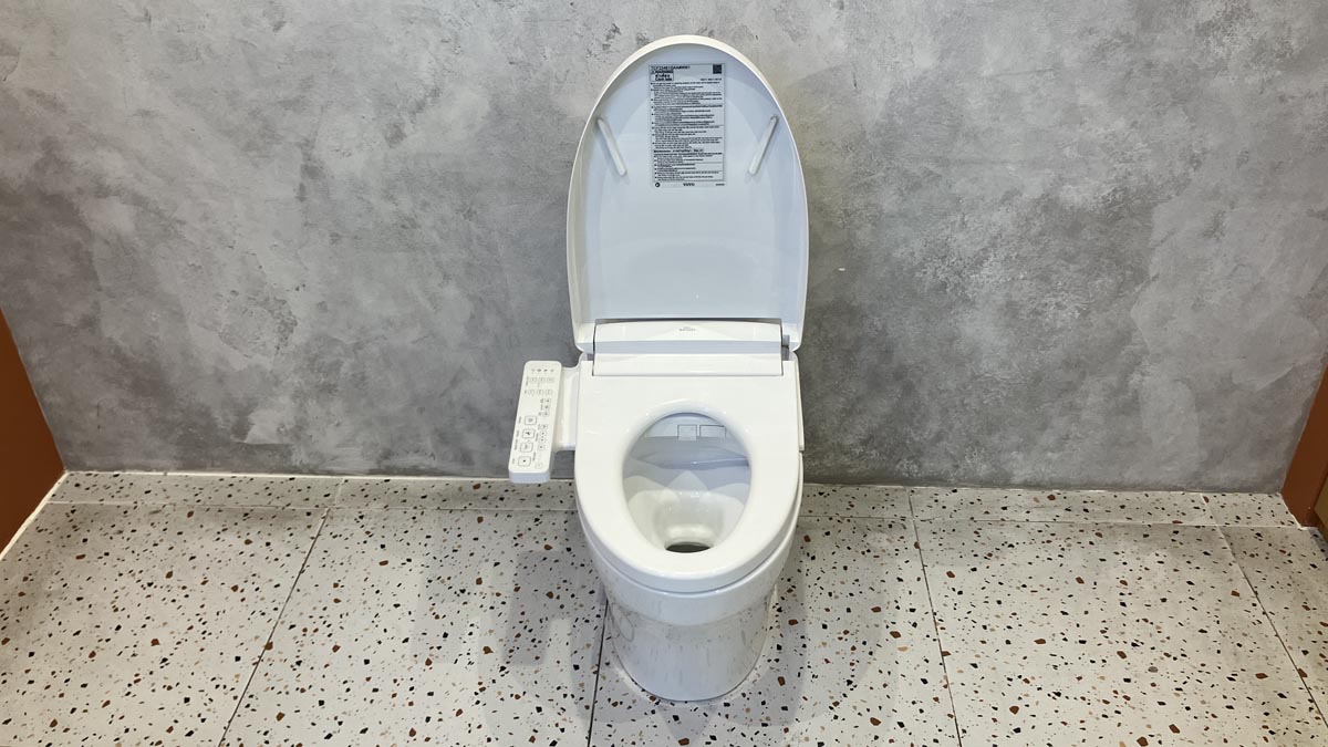 Bồn cầu TOTO CS838DW24 2 khối nắp điện tử Washlet S2 TCF33461GAA