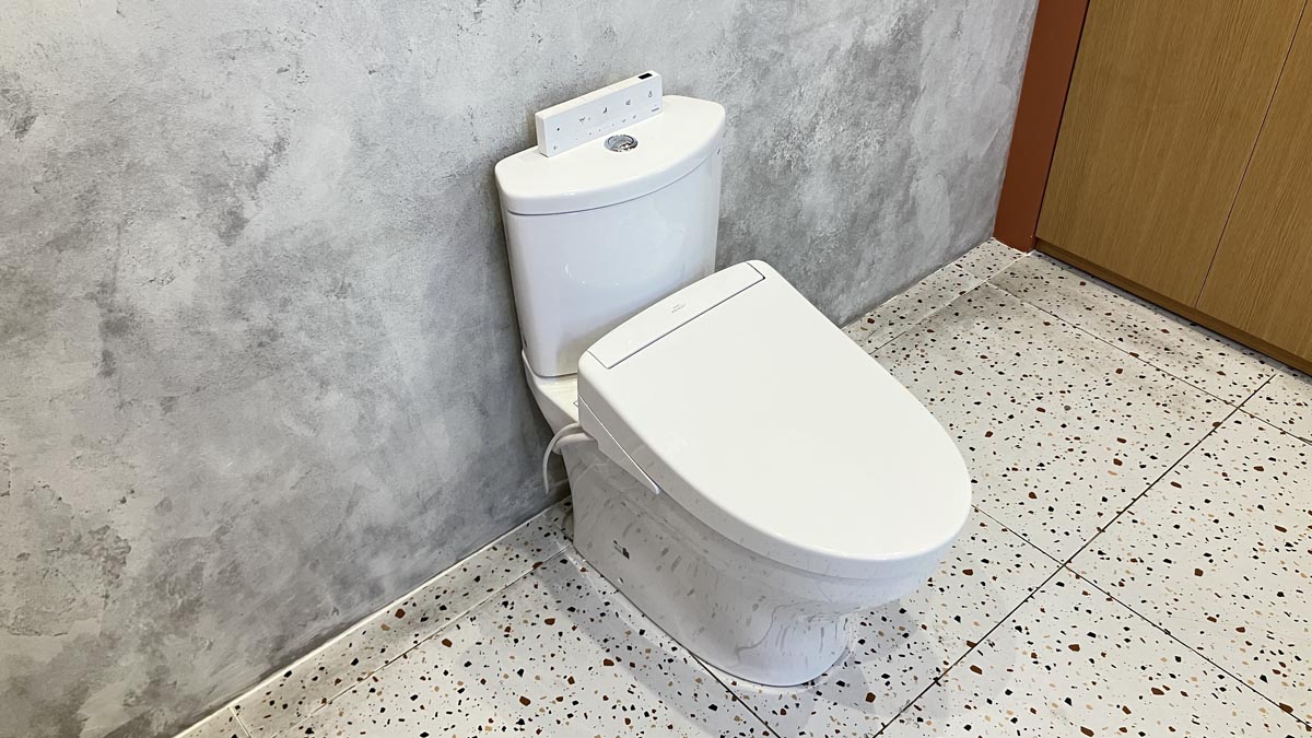 Bồn cầu TOTO CS838DW25 2 khối nắp điện tử Washlet S5 TCF34461GAA