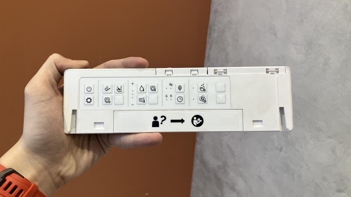 Bồn cầu TOTO CS838DW25 2 khối nắp điện tử Washlet S5 TCF34461GAA