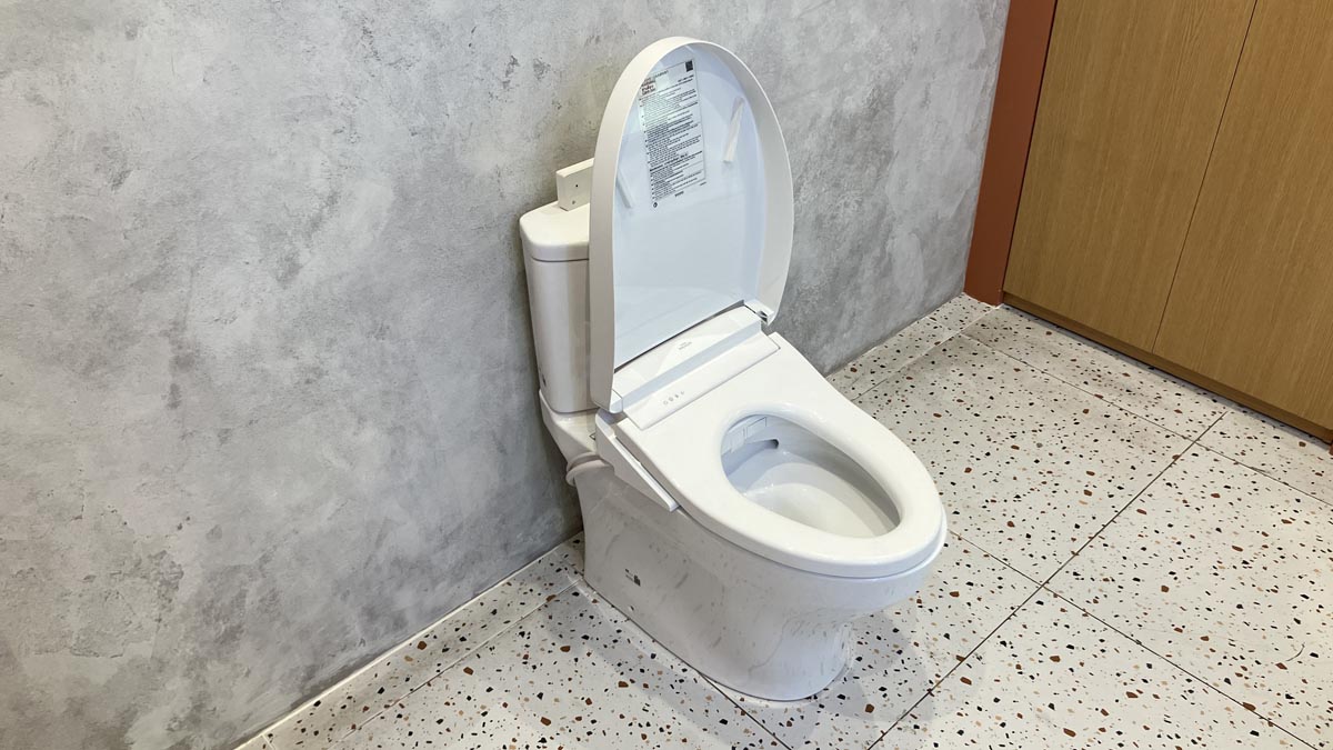 Bồn cầu TOTO CS838DW25 2 khối nắp điện tử Washlet S5 TCF34461GAA