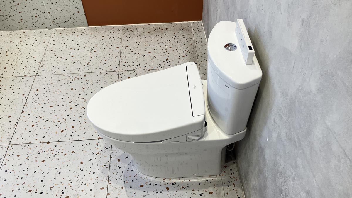 Bồn cầu TOTO CS838DW25 2 khối nắp điện tử Washlet S5 TCF34461GAA