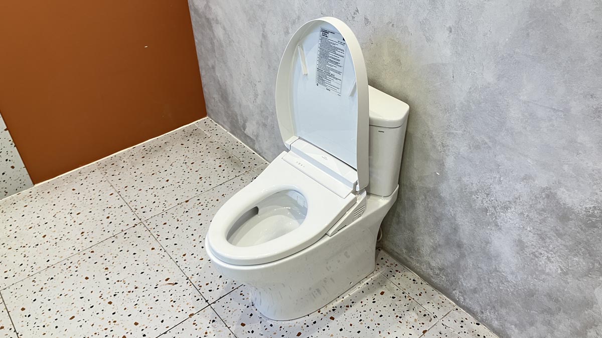 Bồn cầu TOTO CS838DW25 2 khối nắp điện tử Washlet S5 TCF34461GAA