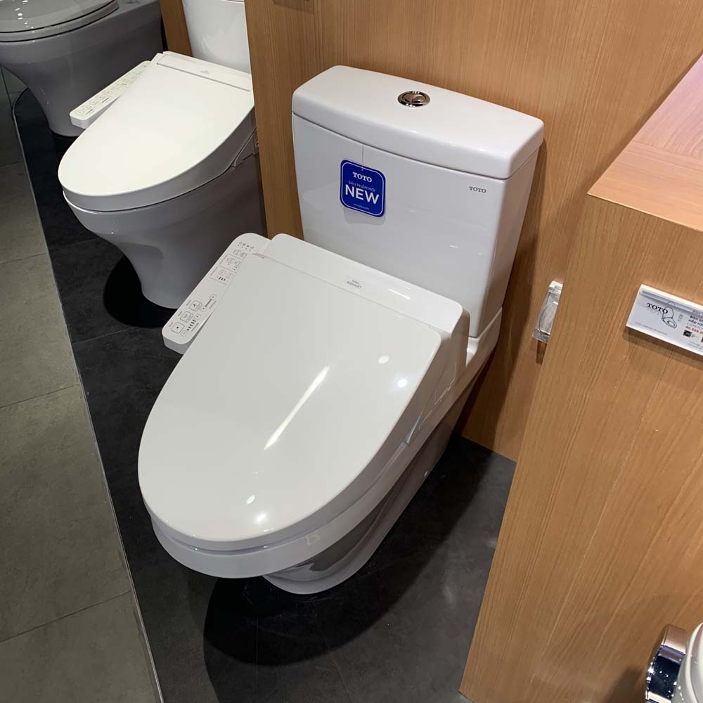 Bồn cầu TOTO CS948DW18 2 khối nắp điện tử TCF23710AAA Washlet C2 cơ bản
