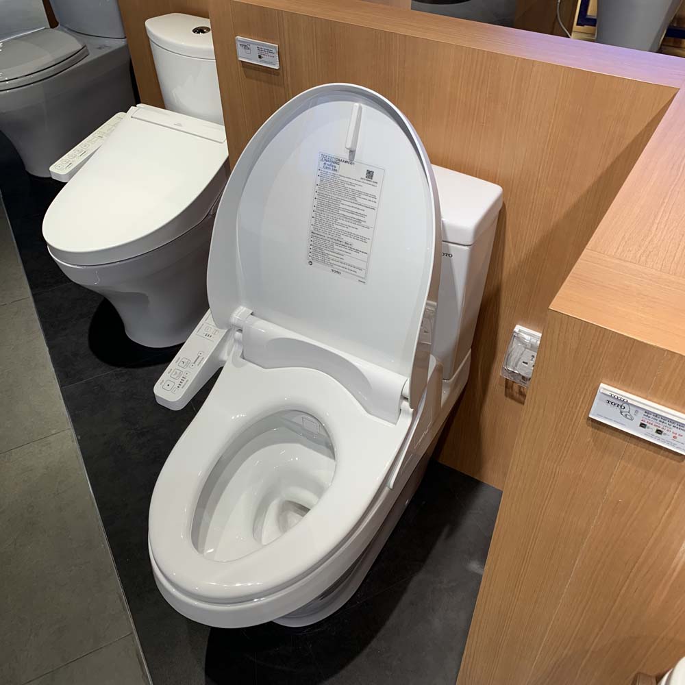 Bồn cầu TOTO CS948DW18 2 khối nắp điện tử TCF23710AAA Washlet C2 cơ bản