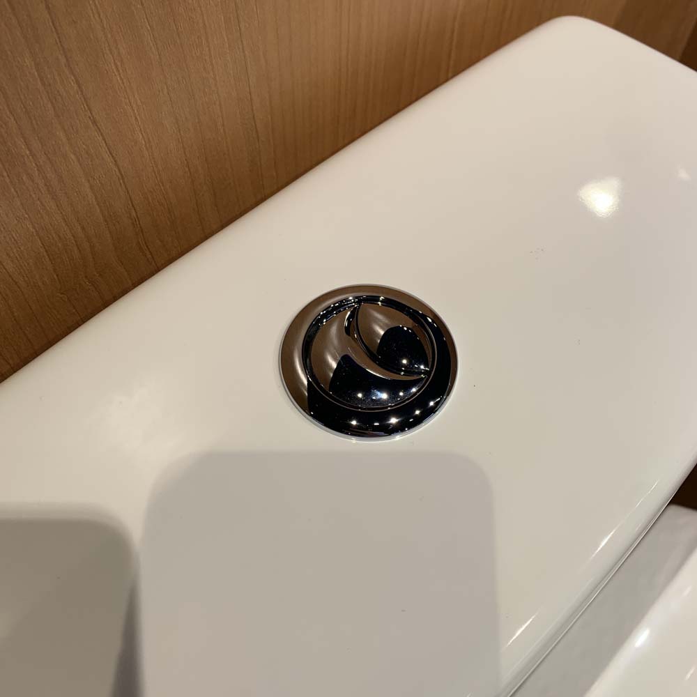 Bồn cầu TOTO CS948DW18 2 khối nắp điện tử TCF23710AAA Washlet C2 cơ bản