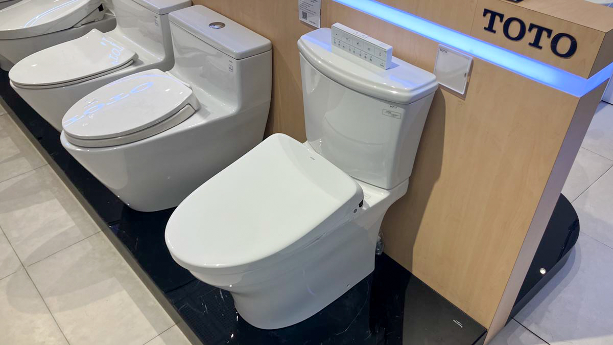 Bồn cầu TOTO CS986CGW23 2 khối nắp điện tử Washlet S7 TCF47360GAA giấu dây