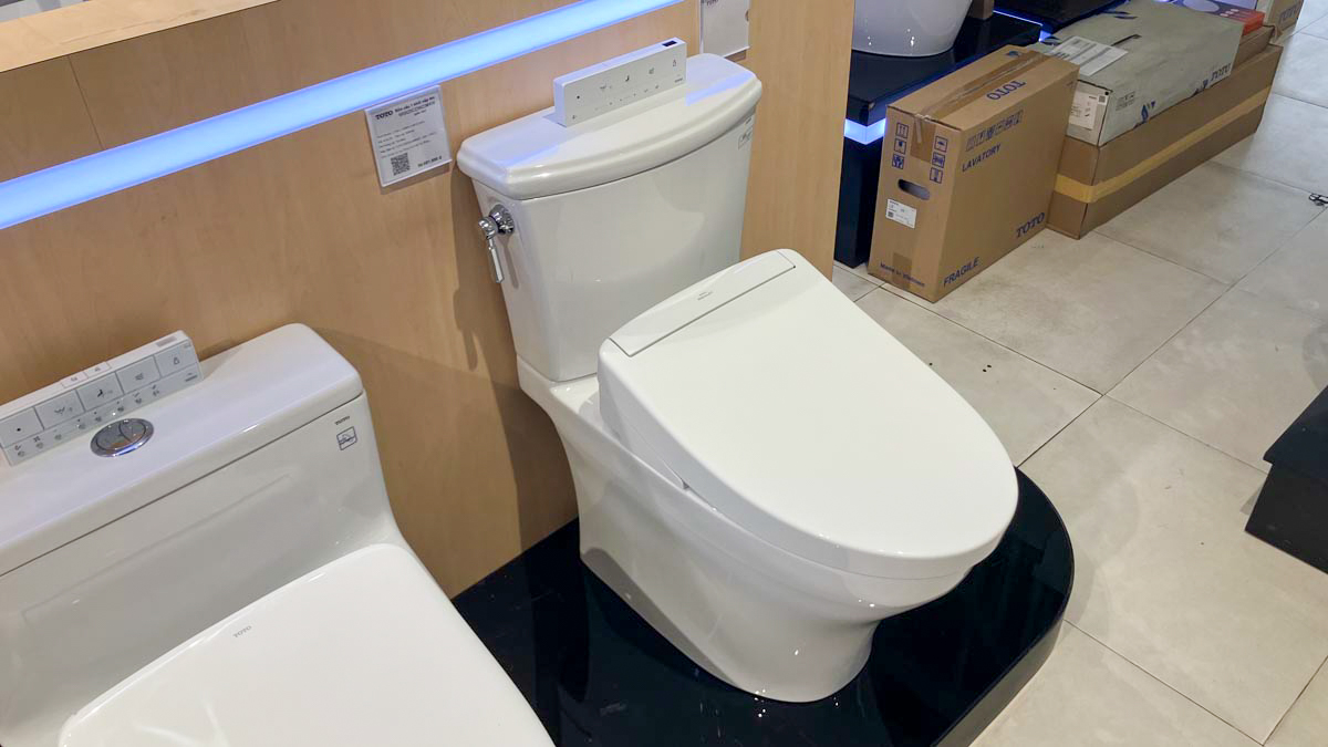 Bồn cầu TOTO CS986CGW25 2 khối nắp điện tử Washlet S5 TCF34461GAA giấu dây