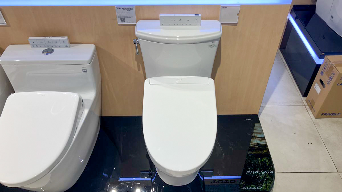 Bồn cầu TOTO CS986CGW25 2 khối nắp điện tử Washlet S5 TCF34461GAA giấu dây