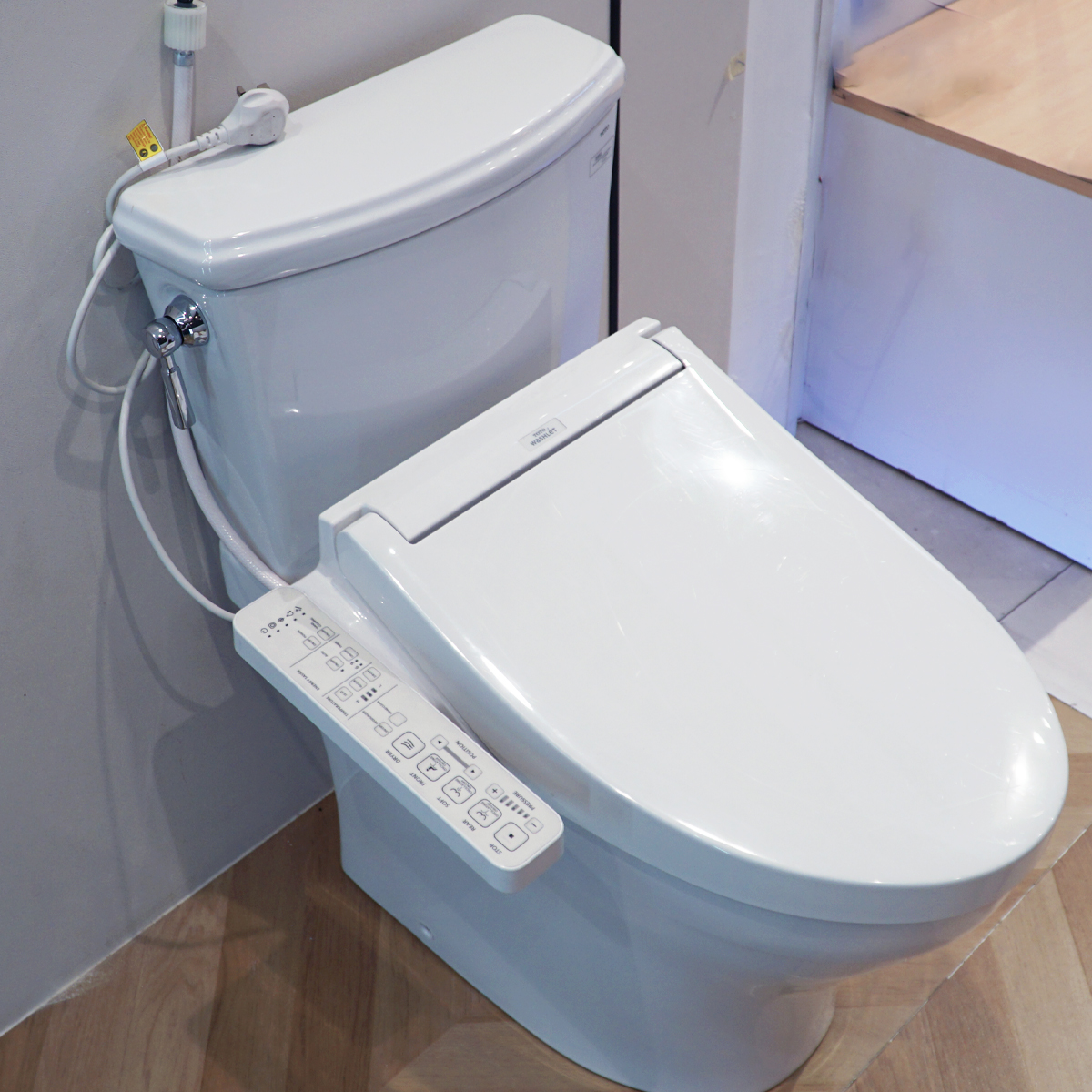 Bồn cầu TOTO CS986GW16 2 khối nắp điện tử Washlet C2 TCF23410AAA