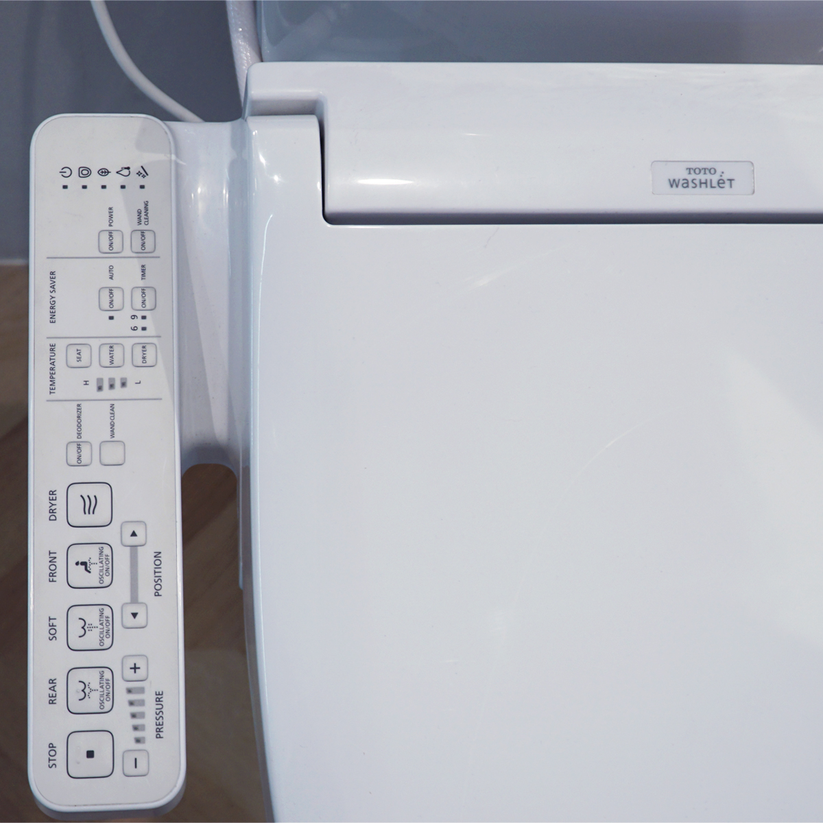 Bồn cầu TOTO CS986GW16 2 khối nắp điện tử Washlet C2 TCF23410AAA