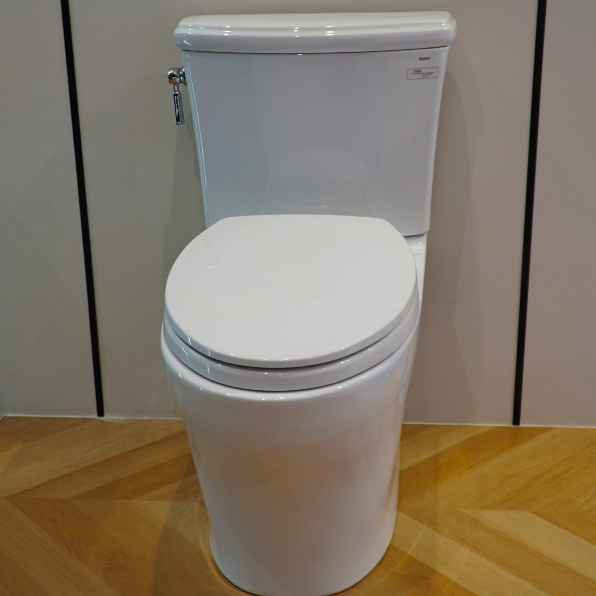 Bồn cầu 2 khối TOTO CS986GT2 nắp đóng êm TC393VS