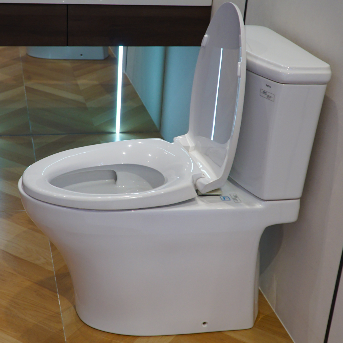 Bồn cầu 2 khối TOTO CS986GT2 nắp đóng êm TC393VS