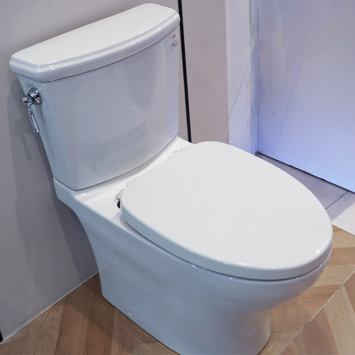 Bồn cầu 2 khối TOTO CS986GT3 nắp đóng êm TC385VS