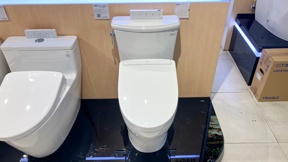 Bồn cầu TOTO CS986GW25 2 khối nắp điện tử Washlet S5 TCF34461GAA