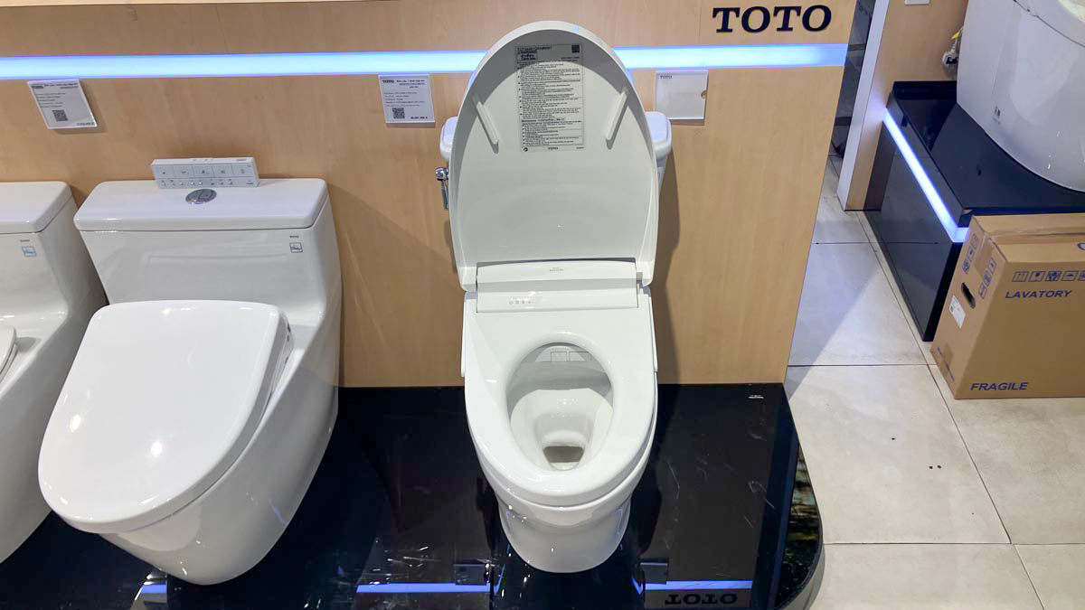Bồn cầu TOTO CS986GW25 2 khối nắp điện tử Washlet S5 TCF34461GAA