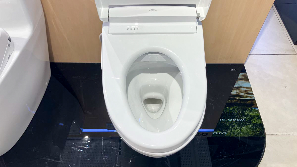 Bồn cầu TOTO CS986GW25 2 khối nắp điện tử Washlet S5 TCF34461GAA