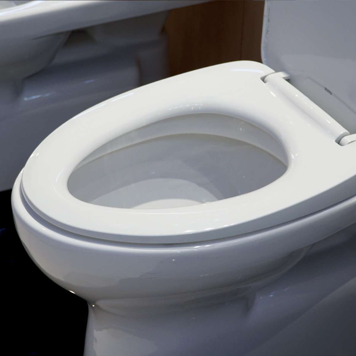 Bồn cầu 2 khối TOTO CS300DRT10 nắp đóng êm TC395VS