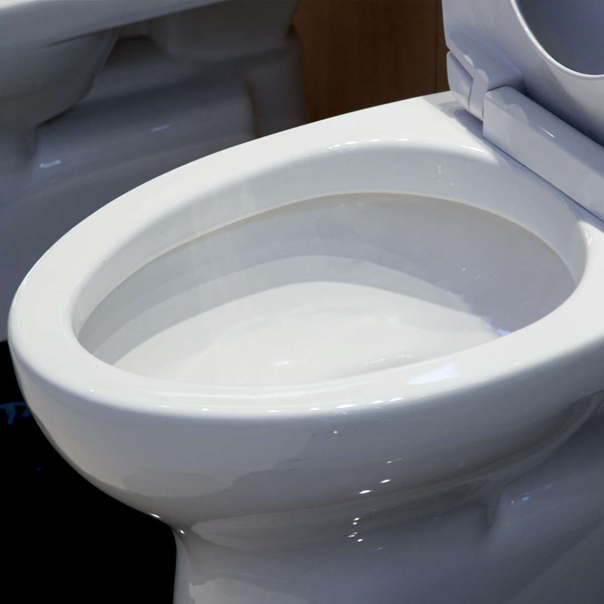 Bồn cầu 2 khối TOTO CS300DRT2 nắp đóng êm TC393VS