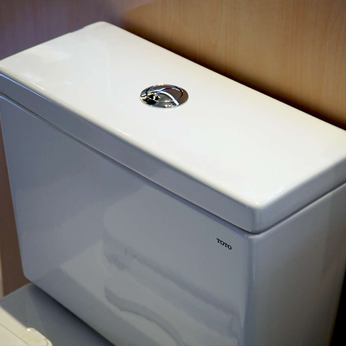 Bồn cầu 2 khối TOTO CS302DT3 nắp đóng êm TC385VS