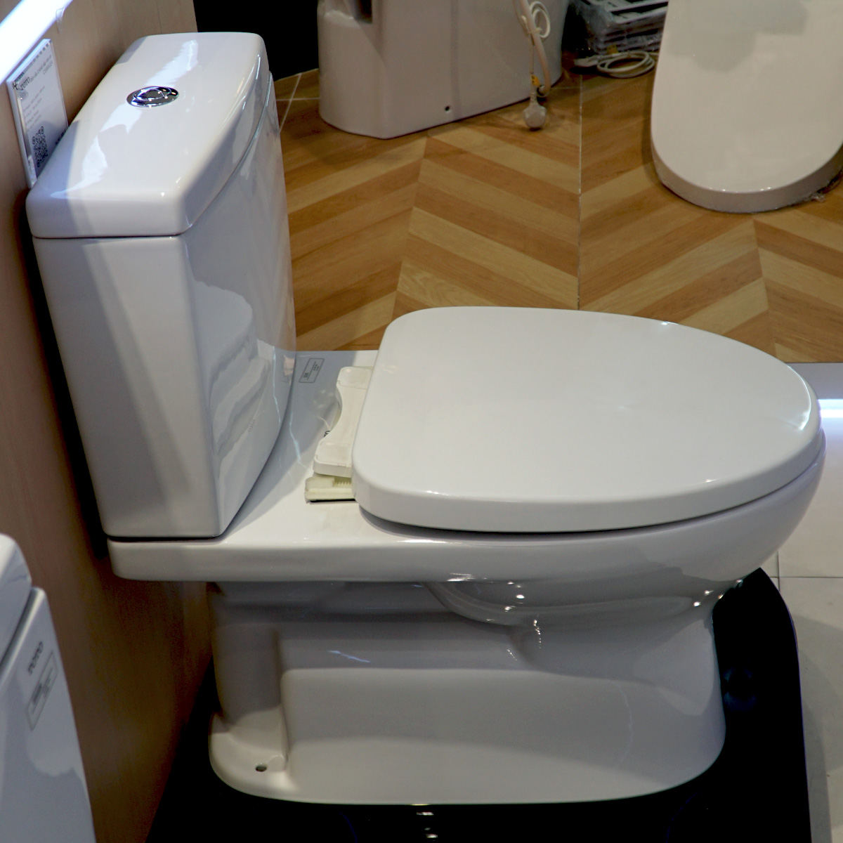 Bồn cầu 2 khối TOTO CS320DRT3 nắp đóng êm TC385VS