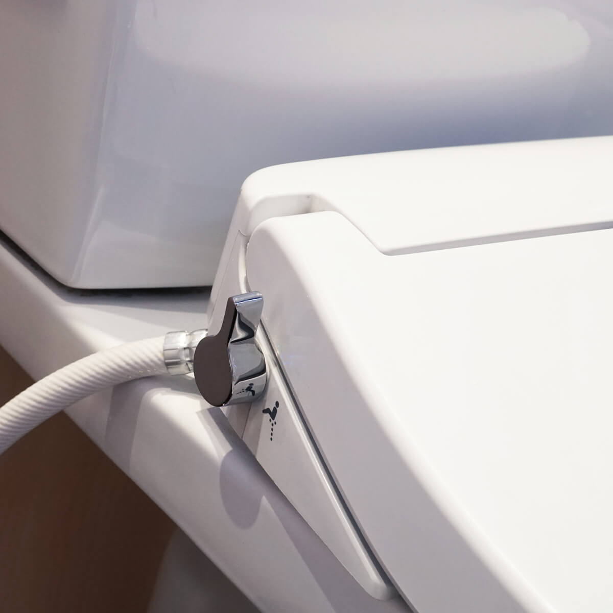 Bồn cầu TOTO CS326DE2 2 khối nắp rửa cơ TCW07S