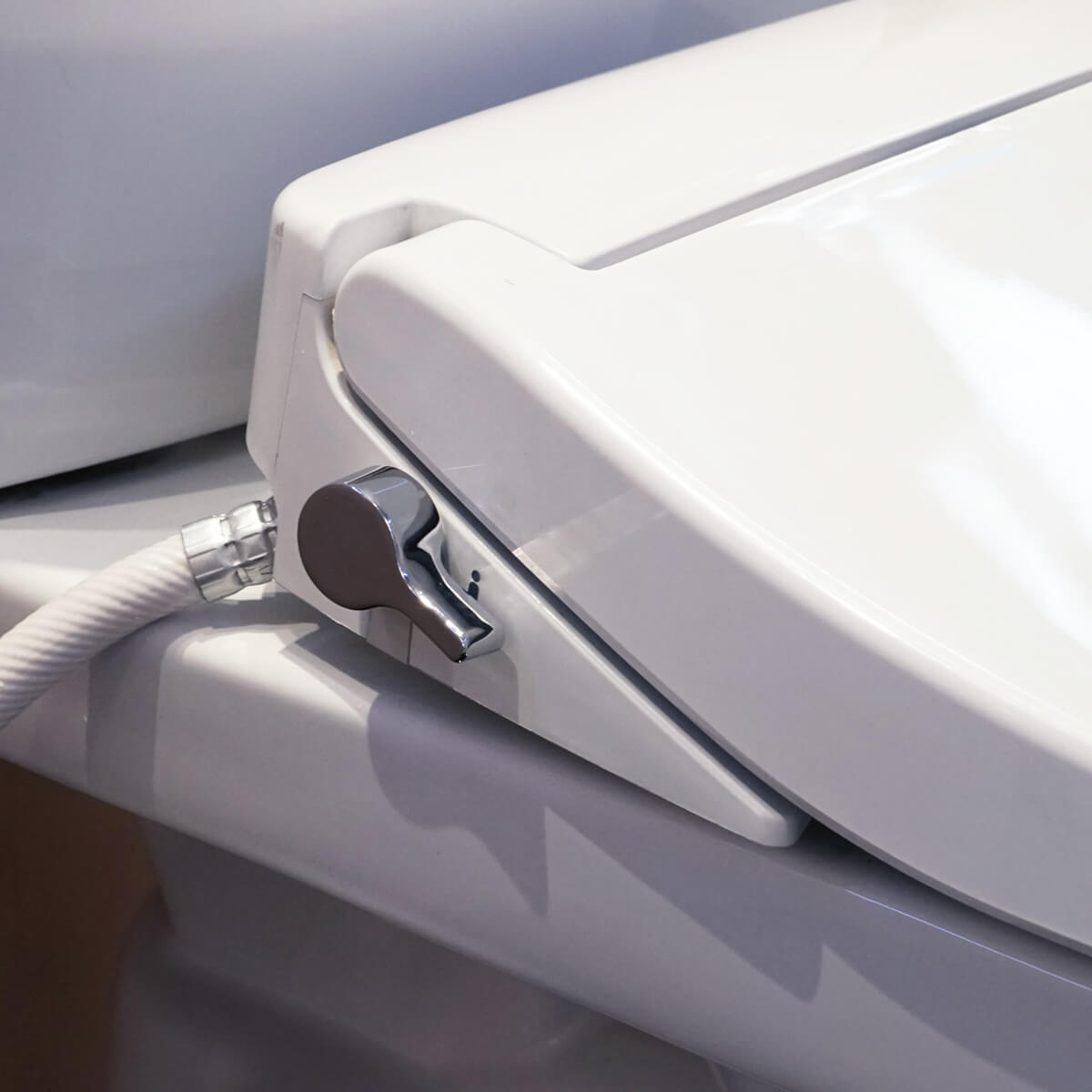 Bồn cầu TOTO CS326DE2 2 khối nắp rửa cơ TCW07S