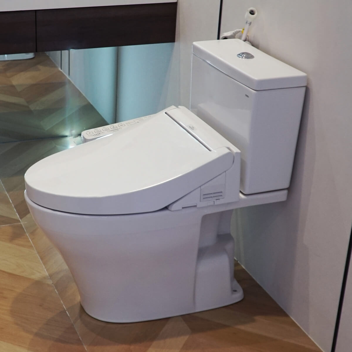 Bồn cầu TOTO CS326DW16 2 khối nắp điện tử Washlet C2 TCF23410AAA