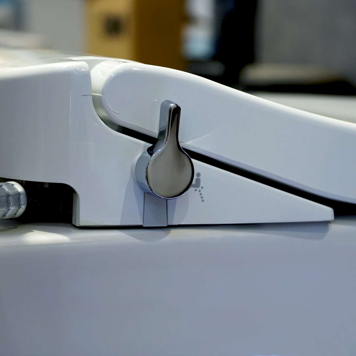 Bồn cầu 2 khối TOTO CS769DRT2 nắp đóng êm TC393VS