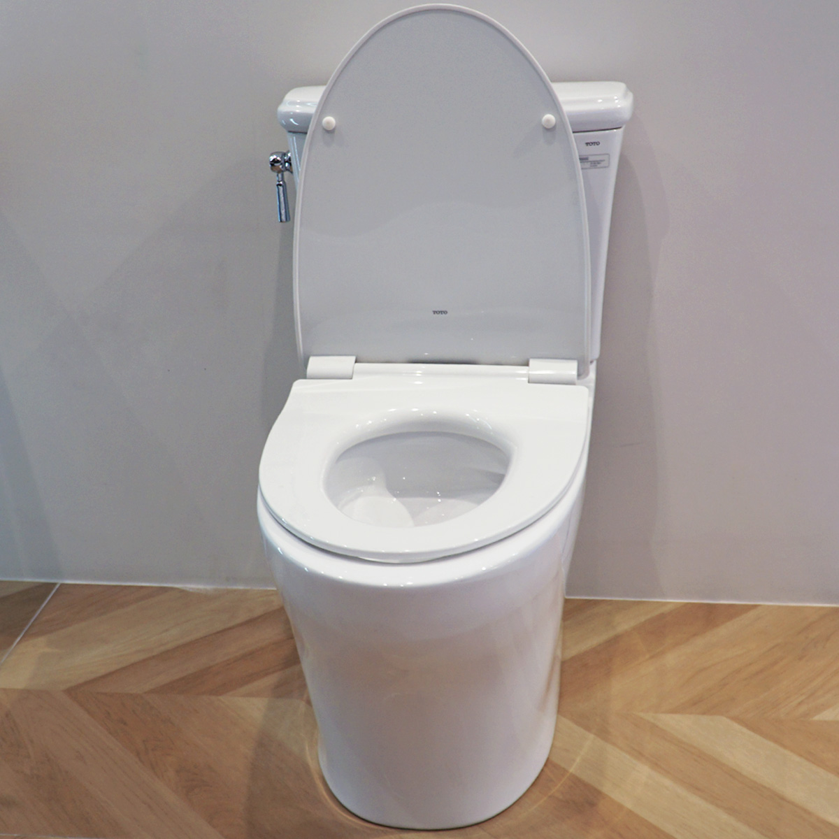 Bồn cầu 2 khối TOTO CS986GT8 nắp đóng êm TC600VS