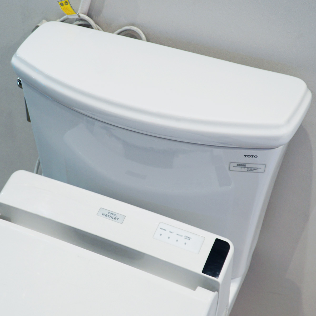 Bồn cầu TOTO nắp rửa điện tử CS986GW6