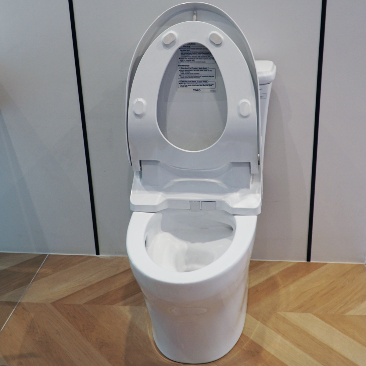 Bồn cầu TOTO nắp rửa điện tử CS986GW6