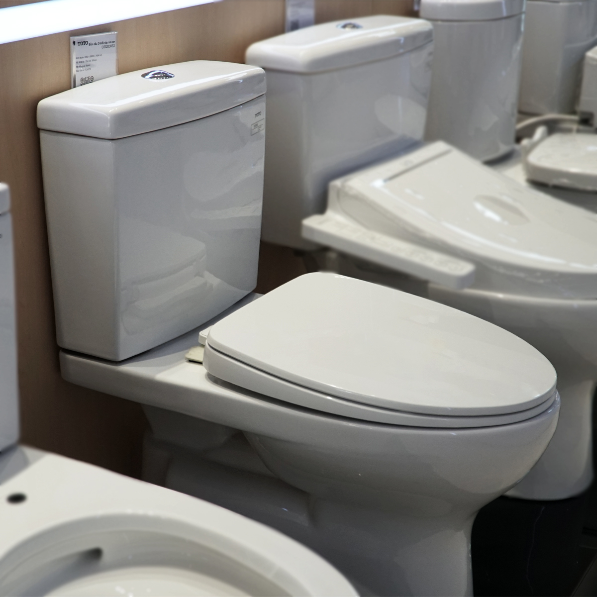 Bồn cầu 2 khối TOTO CS320DRT10 nắp đóng êm TC395VS