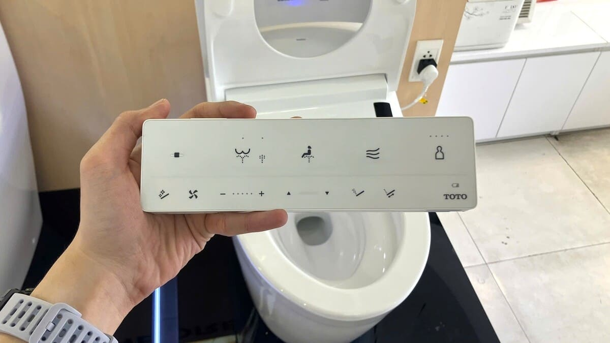 Bồn cầu thông minh Washlet G5A TOTO CW878BA TCF76311GAA T53P100VR