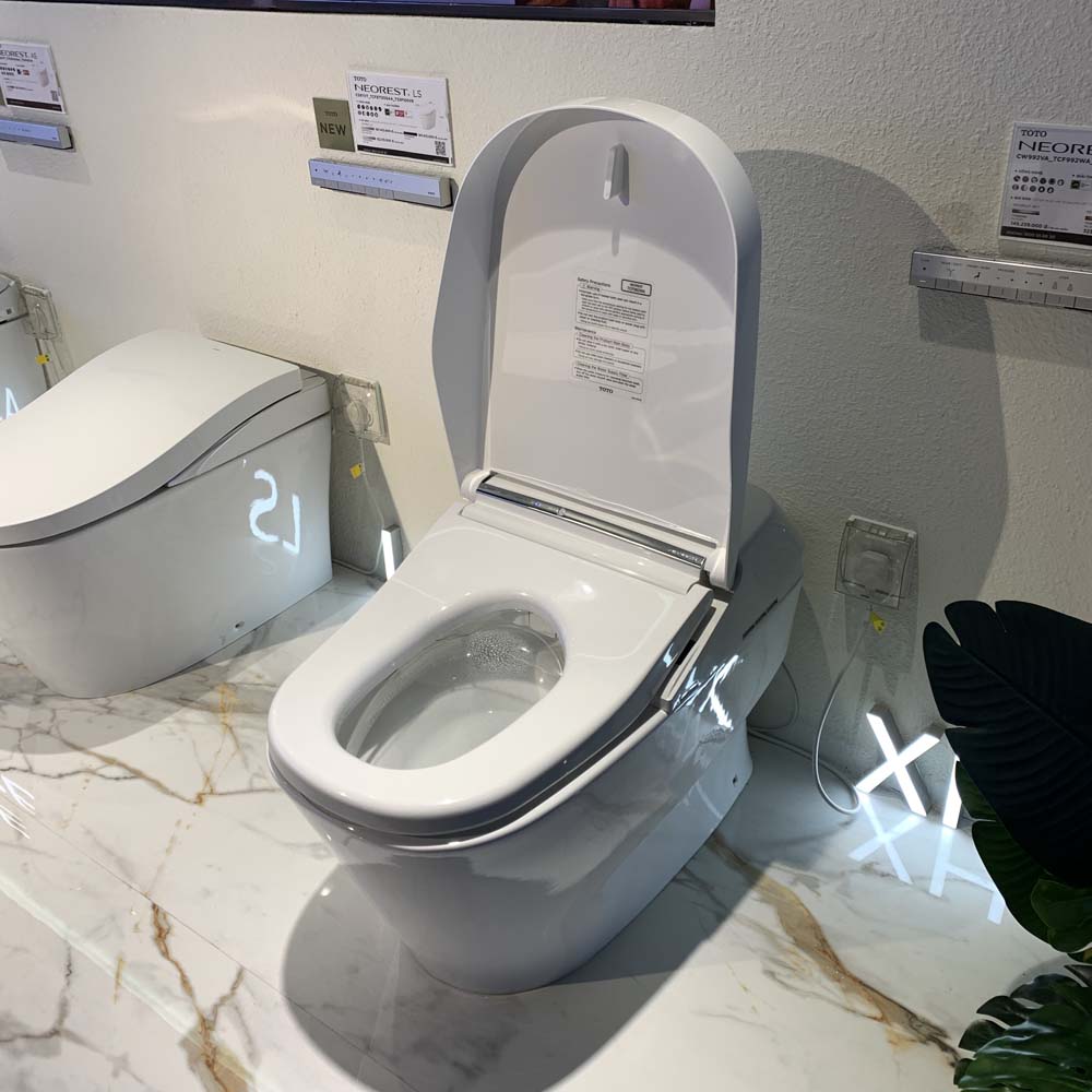 Bồn cầu thông minh Neorest XH I TOTO CW992VA TCF992WA T53P100VR