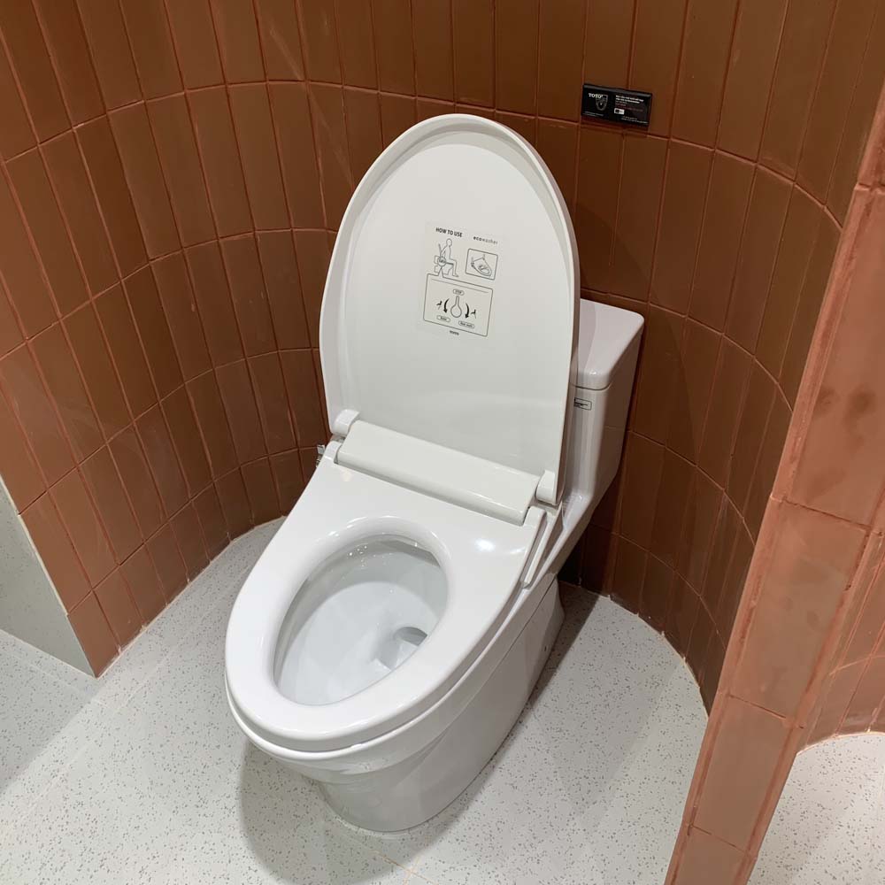 Bồn cầu TOTO MS188VKE4 T53P100VR 1 khối nắp rửa cơ TCW1211A