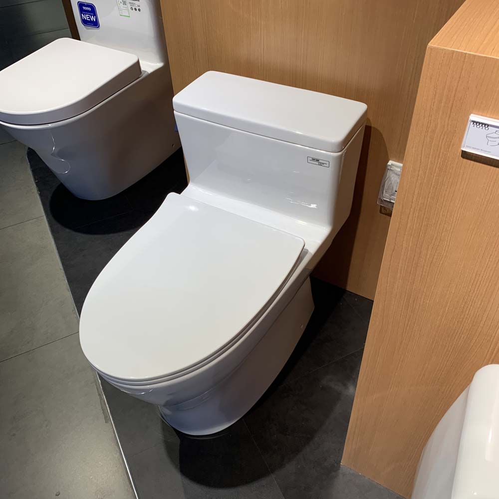 Bồn cầu 1 khối TOTO MS188VKT8 T53P100VR nắp đóng êm TC600VS