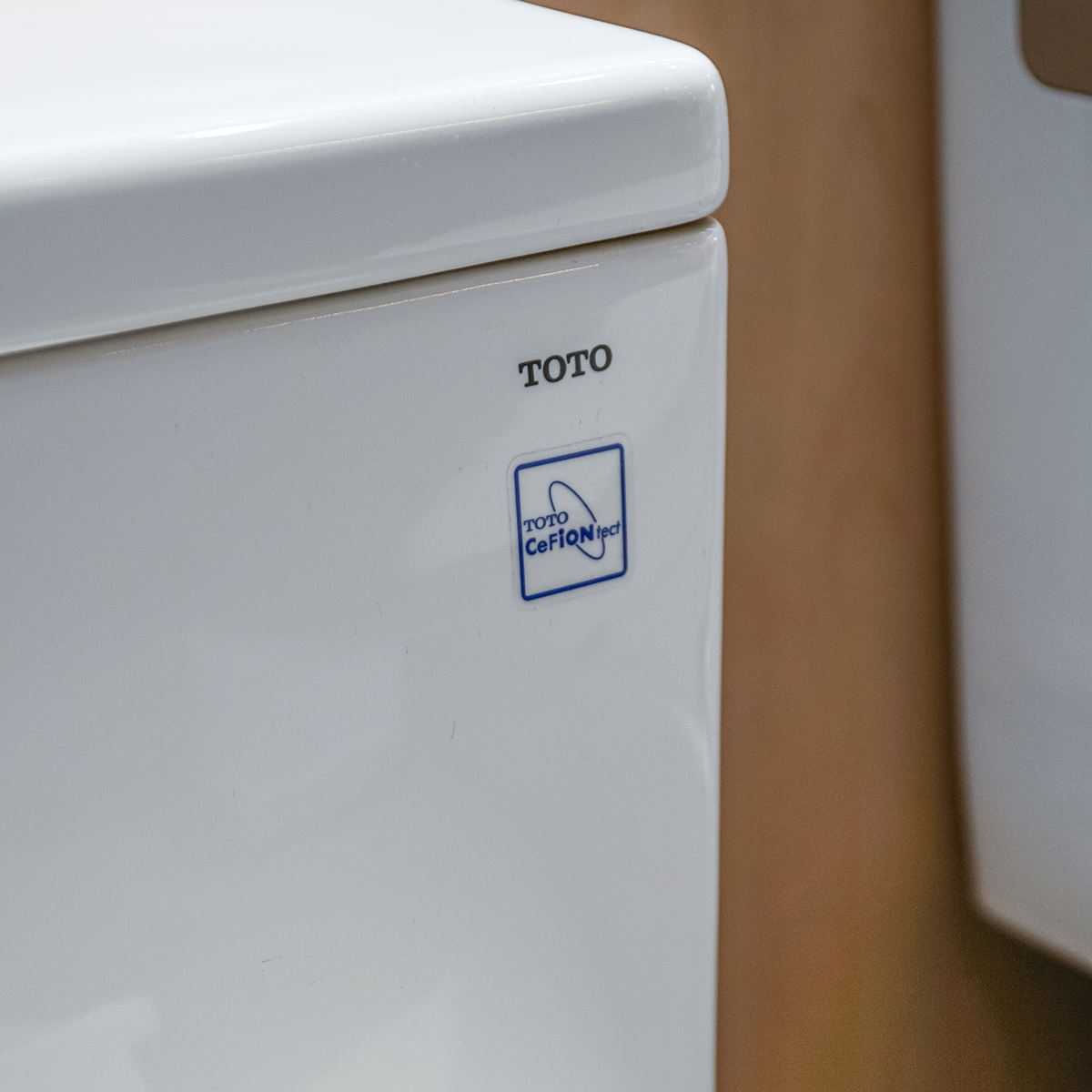 Bồn cầu 1 khối TOTO MS625DT8 nắp đóng êm TC600VS