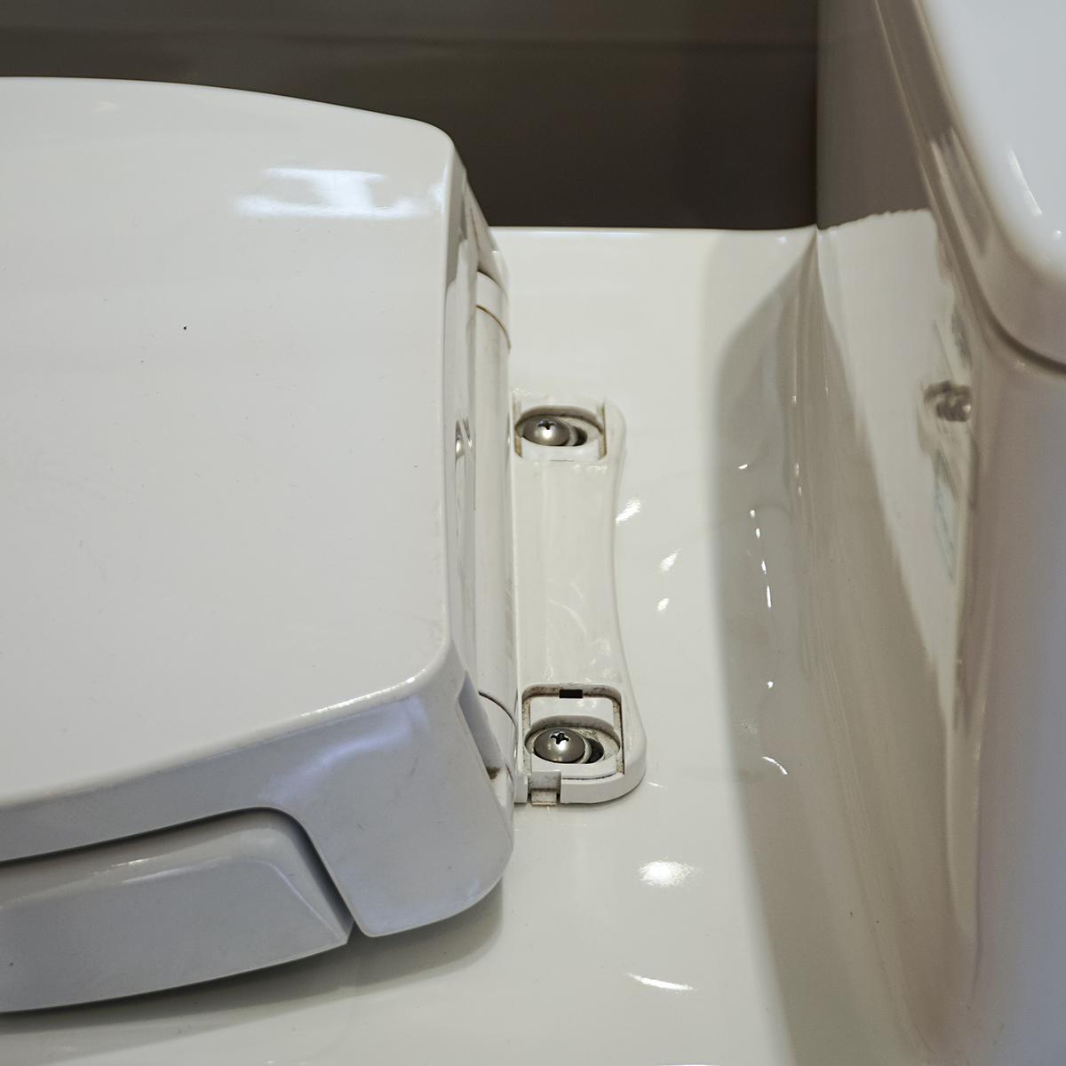 Bồn cầu 1 khối TOTO MS855DT2 nắp đóng êm TC393VS