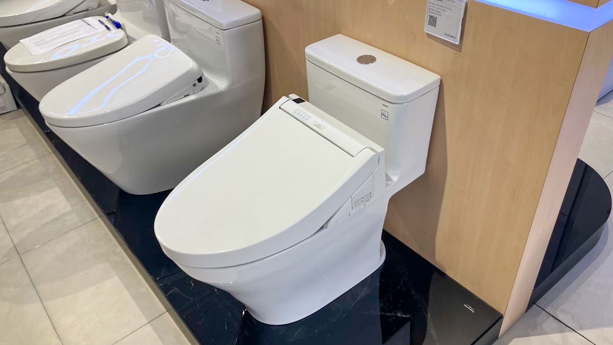 Bồn cầu 1 khối TOTO MS857CDW15 nắp điện tử Washlet C5 TCF24460AAA giấu dây