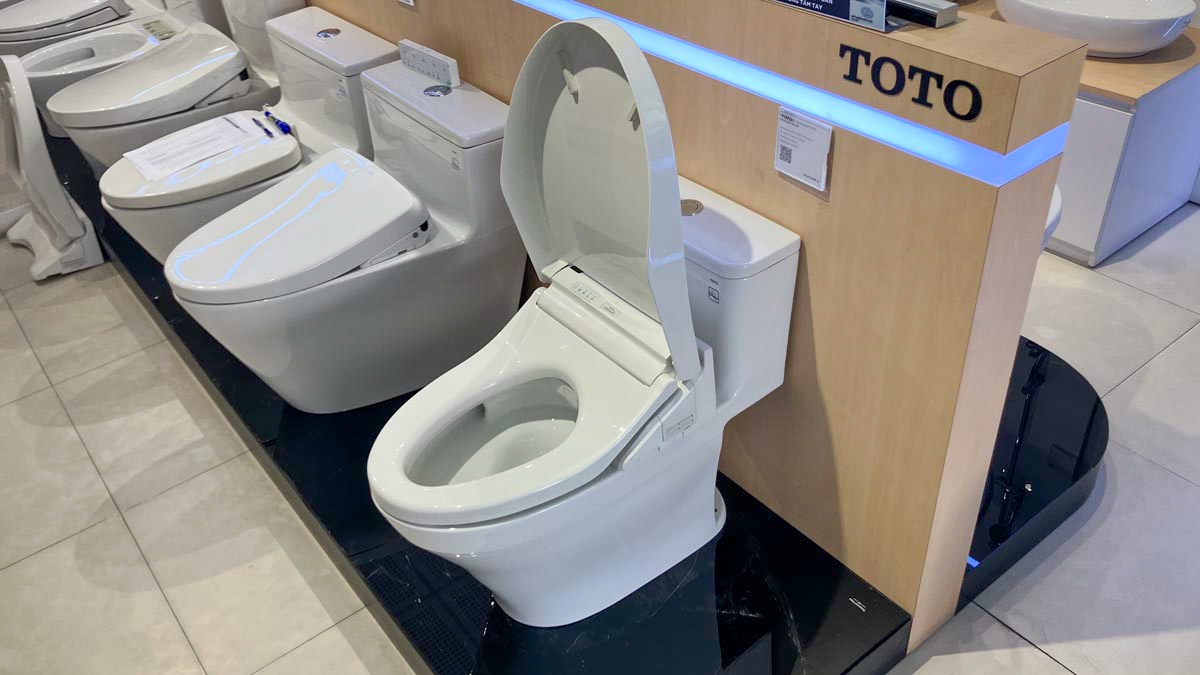 Bồn cầu 1 khối TOTO MS857CDW15 nắp điện tử Washlet C5 TCF24460AAA giấu dây