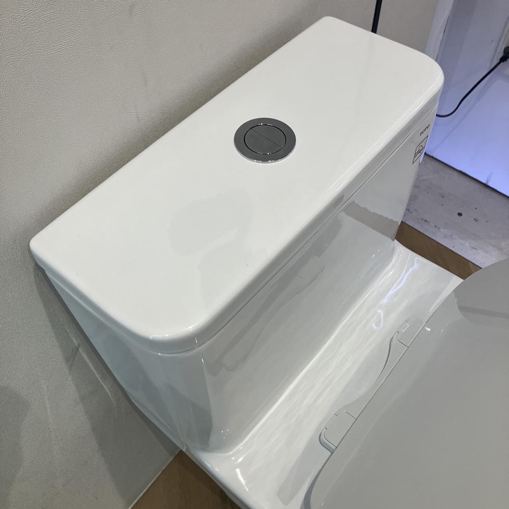 Bồn cầu 1 khối TOTO MS857DT10 nắp đóng êm TC395VS