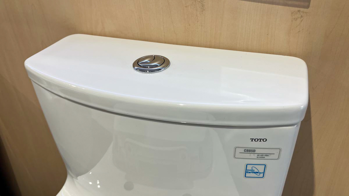 Bồn cầu 1 khối TOTO MS885DT2 nắp đóng êm TC393VS