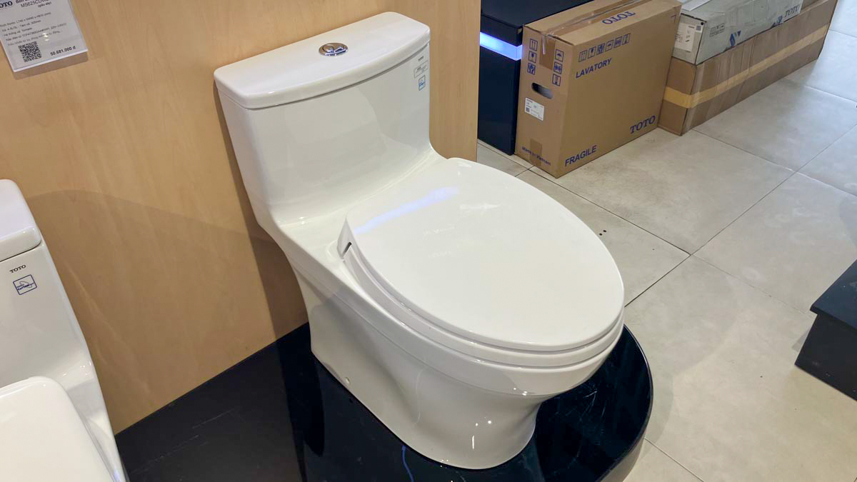 Bồn cầu 1 khối TOTO MS885DT2 nắp đóng êm TC393VS