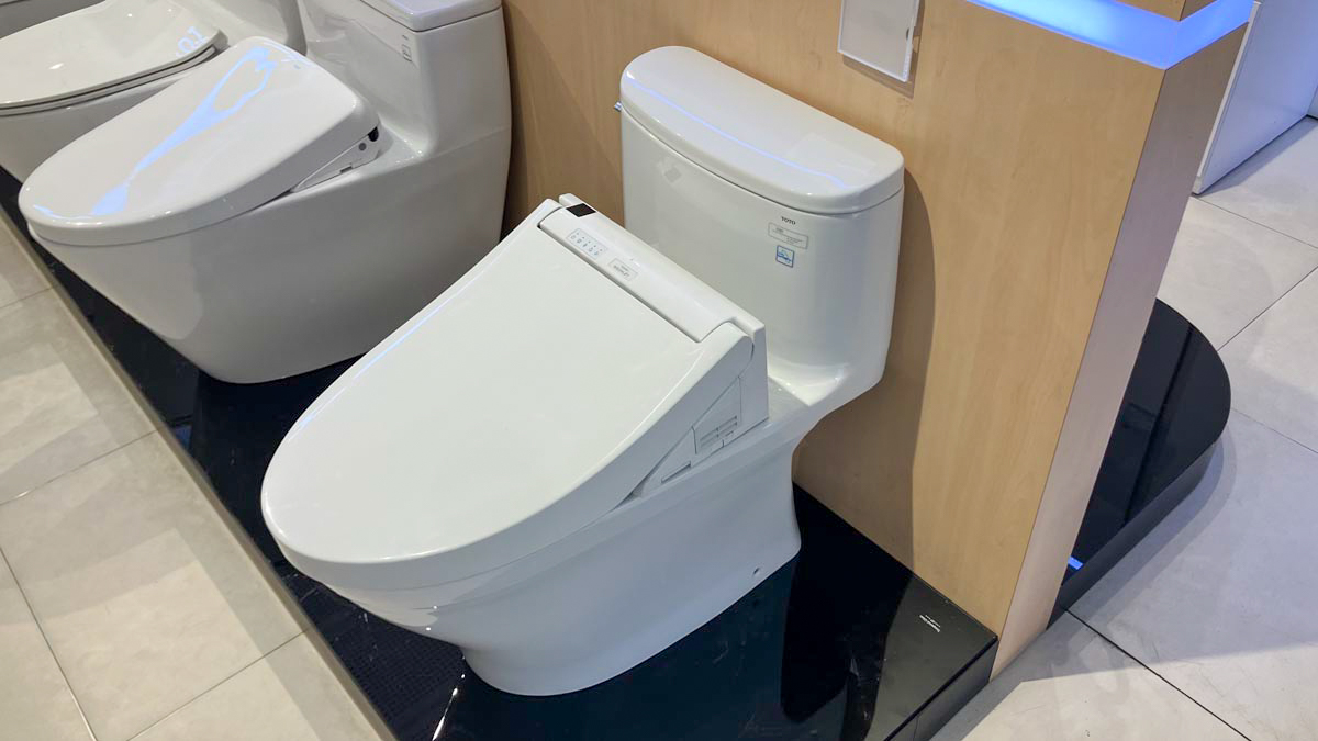 Bồn cầu TOTO MS887CRW15 1 khối nắp điện tử Washlet C5 TCF24460AAA giấu dây