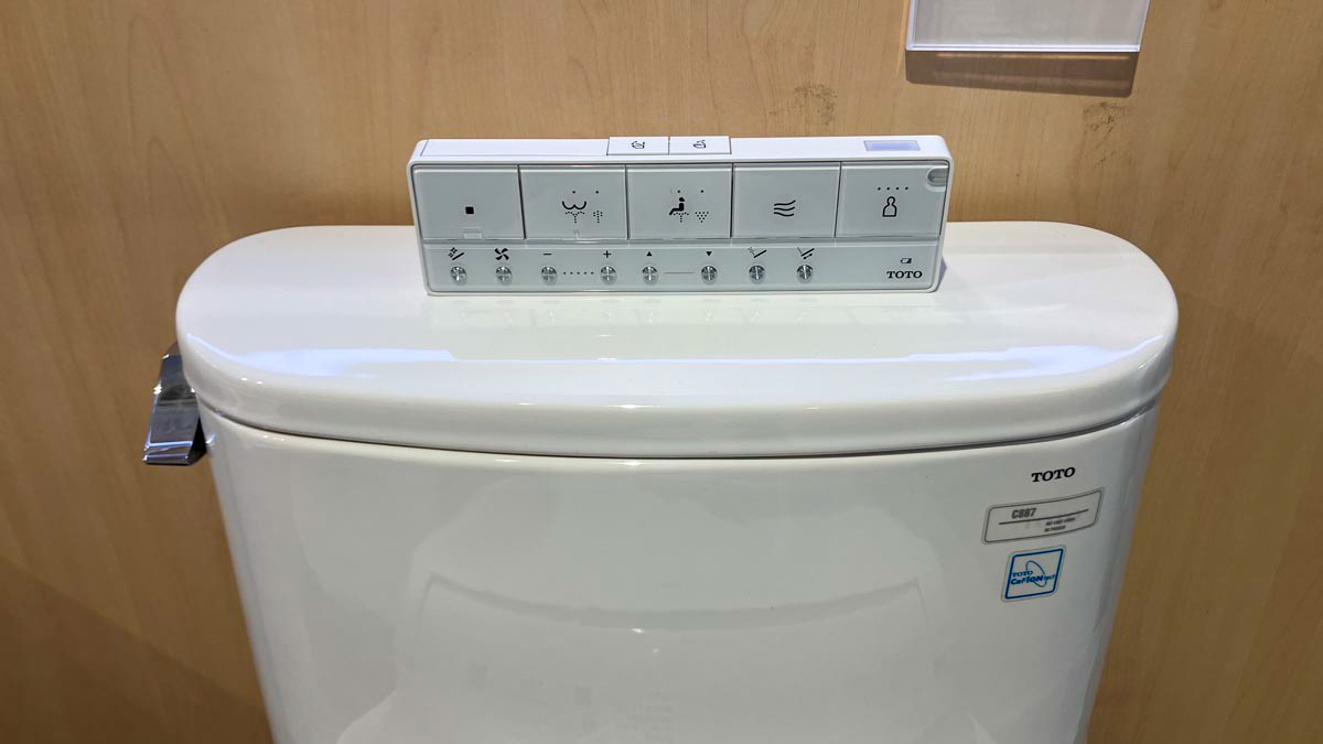 Bồn cầu TOTO MS887CRW23 1 khối nắp điện tử Washlet S7 TCF47360GAA giấu dây