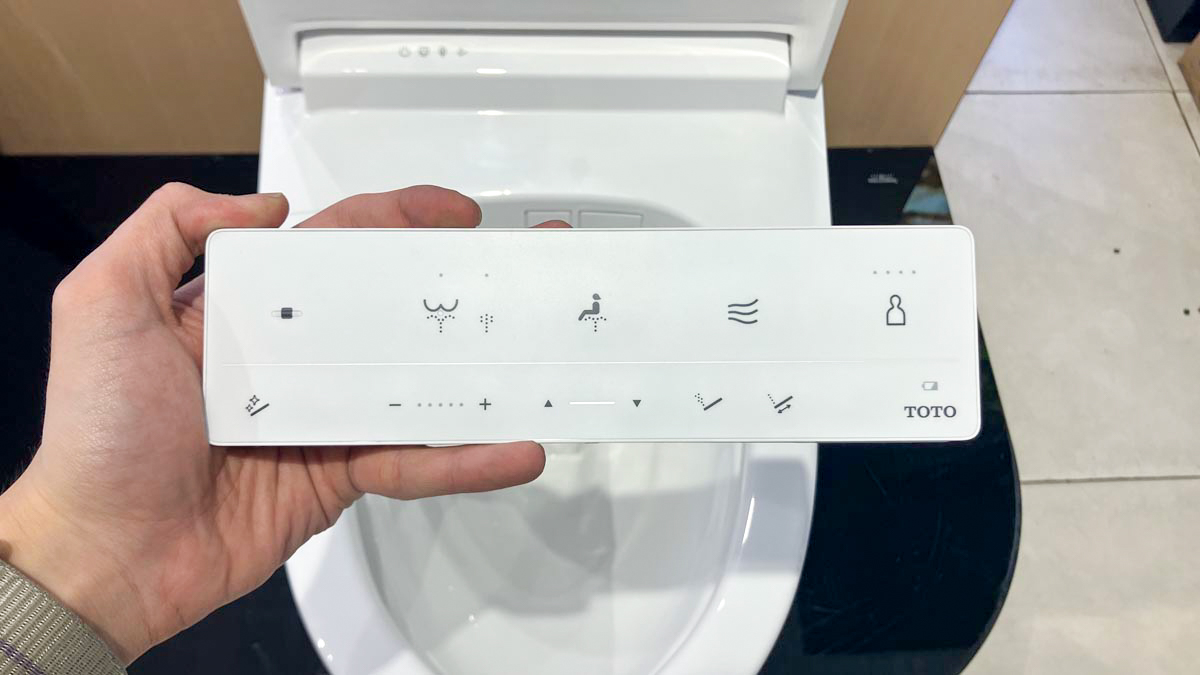 Bồn cầu TOTO MS887CRW25 1 khối nắp điện tử Washlet S5 TCF34461GAA giấu dây