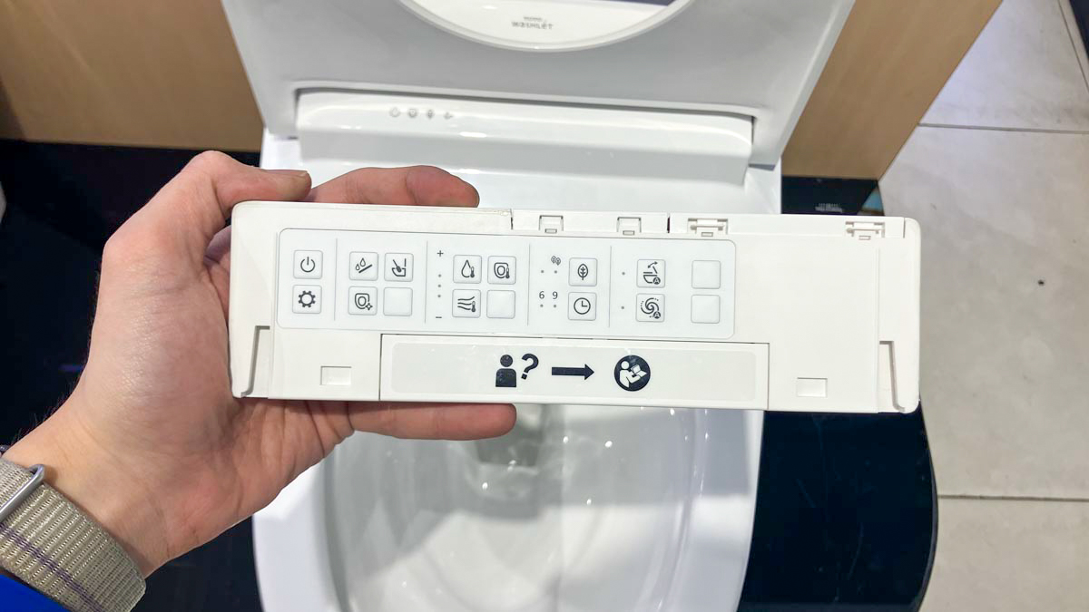 Bồn cầu TOTO MS887CRW25 1 khối nắp điện tử Washlet S5 TCF34461GAA giấu dây