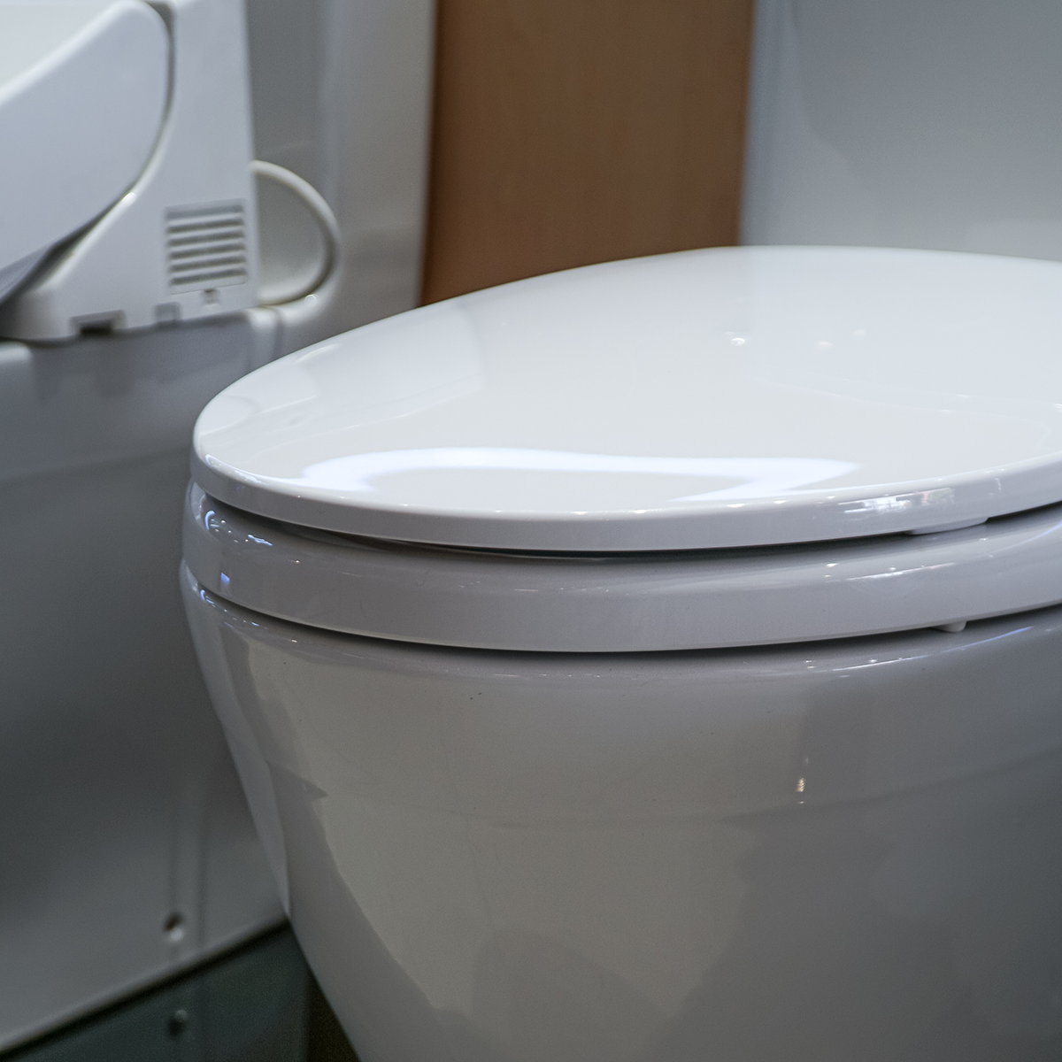 Bồn cầu 1 khối TOTO MS887RT2 nắp đóng êm TC393VS